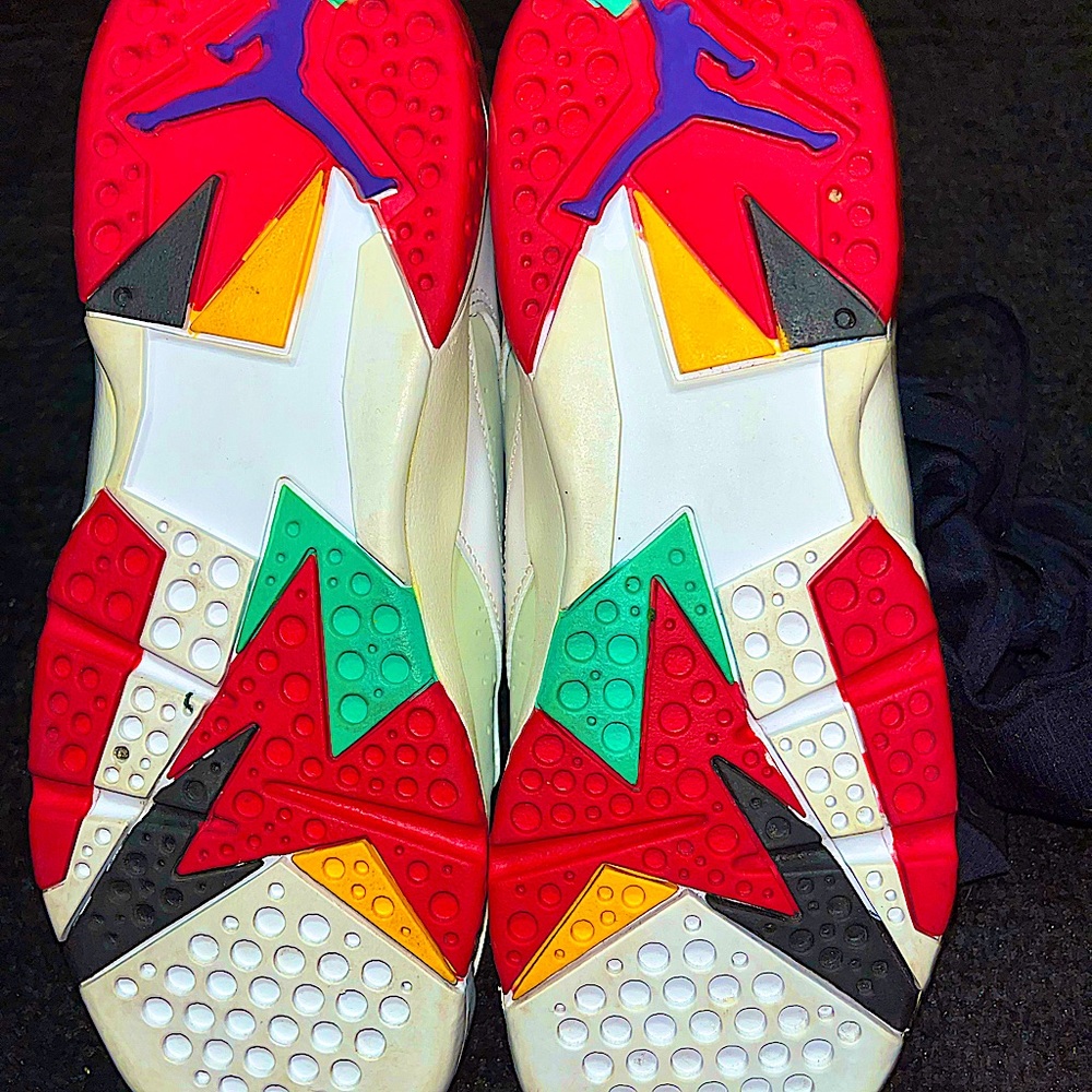 Air Jordan 7 Retro Hare 
 Bugs bunny retro 7-7.5women & 5.5y - Picture 2 of 5